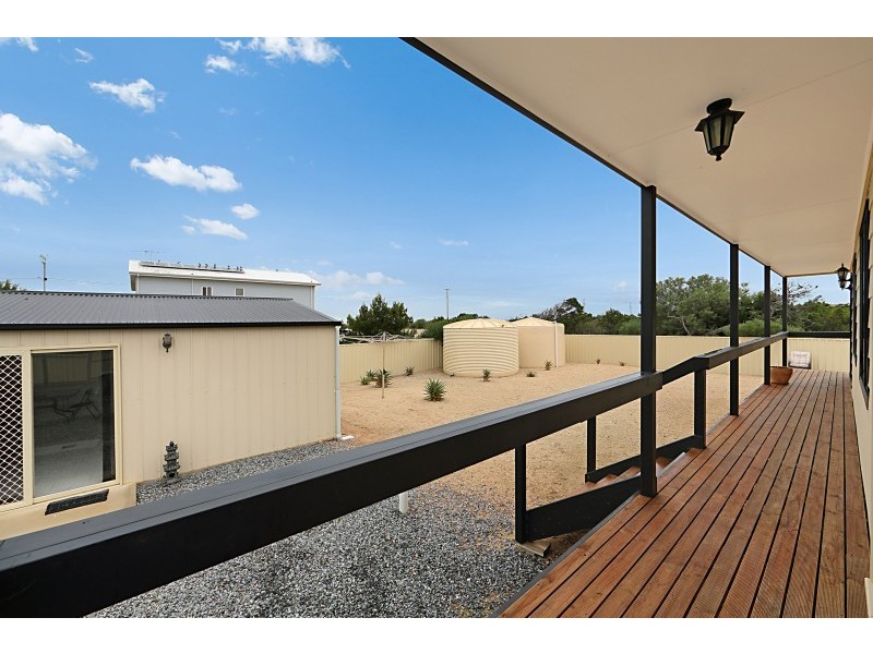 8 Shearwater Way, Thompson Beach SA 5501