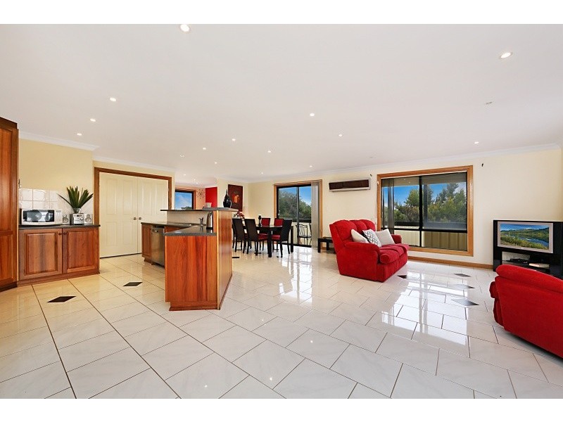 8 Shearwater Way, Thompson Beach SA 5501