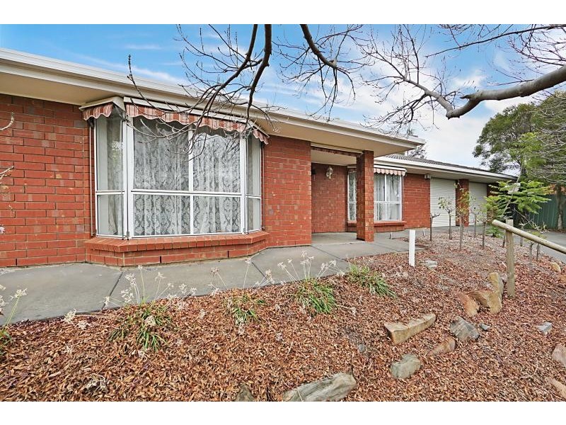 16 Willow Garden, Hillbank SA 5112