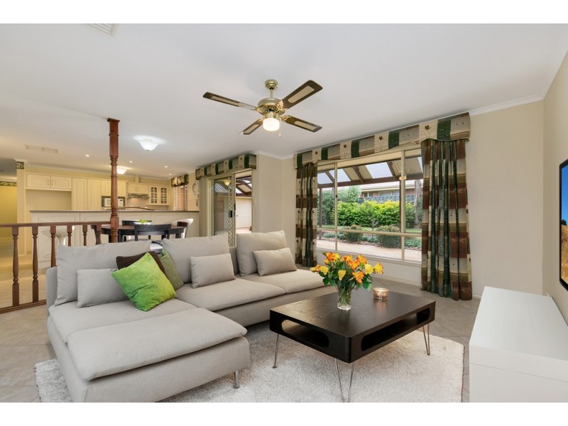 39 Whinnen Street, Evanston Park SA 5116