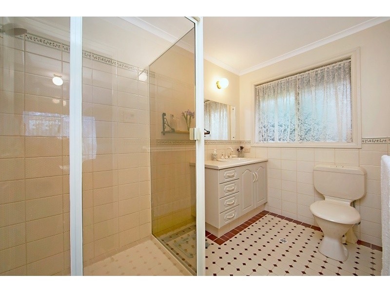 1 Amadeus Court, Greenwith SA 5125