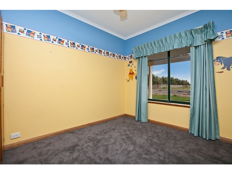 68 Dawkins Rd, Lewiston SA 5501