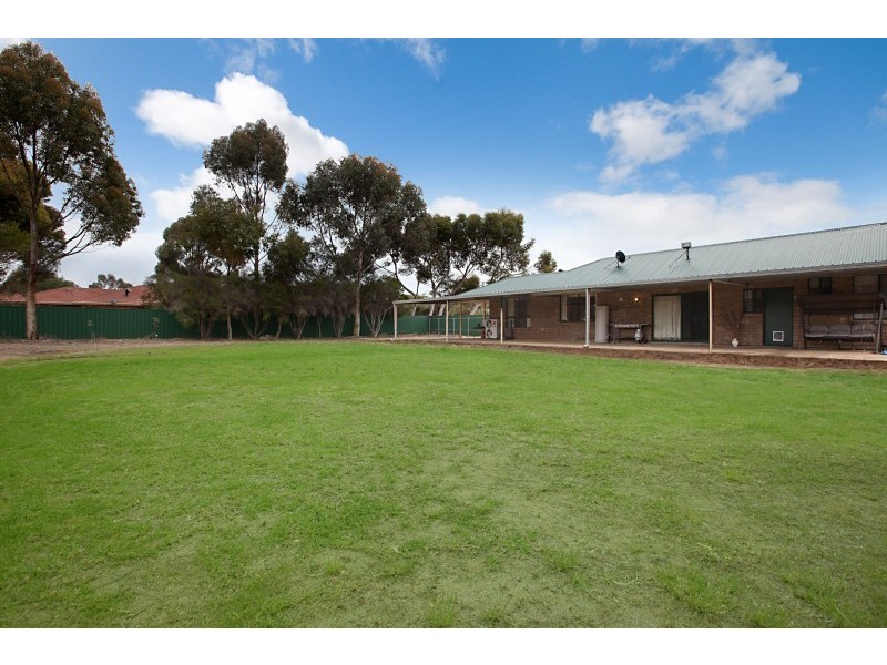 68 Dawkins Rd, Lewiston SA 5501