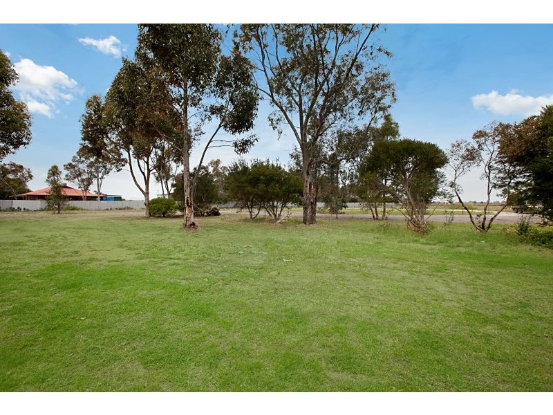 68 Dawkins Rd, Lewiston SA 5501