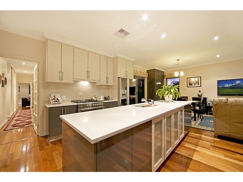 2 Whiteman Road, Williamstown SA 5351