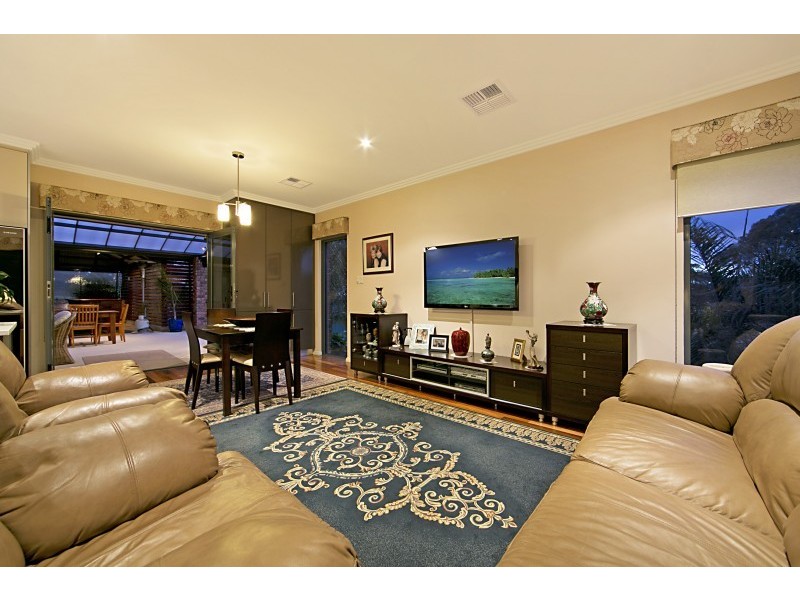 2 Whiteman Road, Williamstown SA 5351