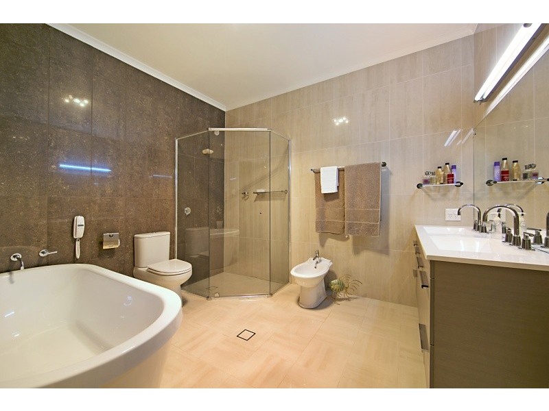 2 Whiteman Road, Williamstown SA 5351