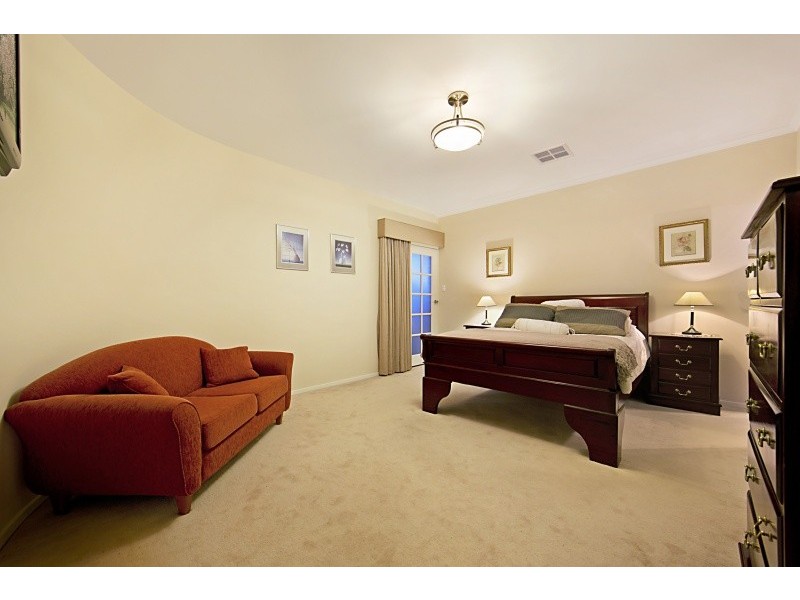 2 Whiteman Road, Williamstown SA 5351