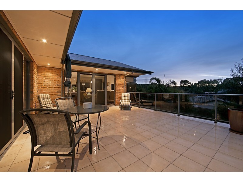2 Whiteman Road, Williamstown SA 5351