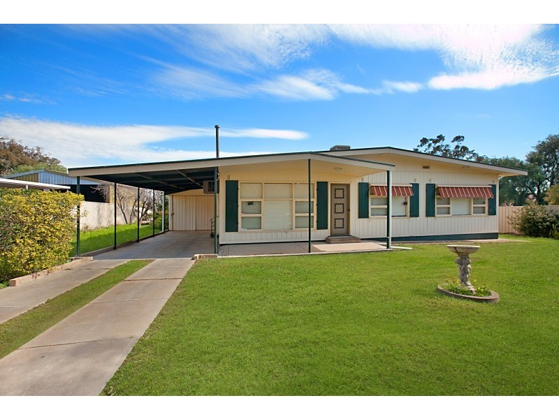 1 McKinlay Avenue, Gawler East SA 5118