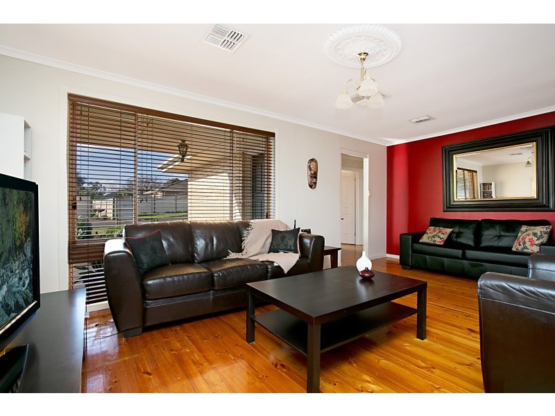 17 Mattinson Road, Ridgehaven SA 5097