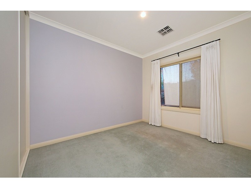 4 McKinlay Drive, Hewett SA 5118