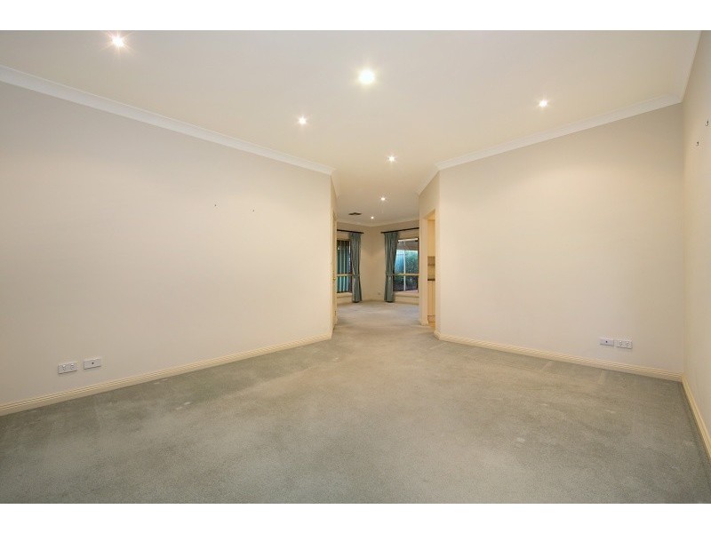 4 McKinlay Drive, Hewett SA 5118