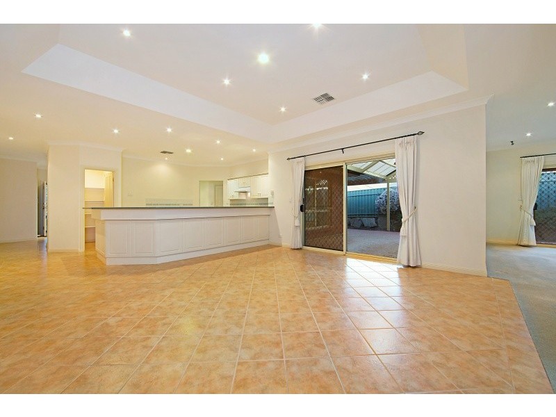 4 McKinlay Drive, Hewett SA 5118