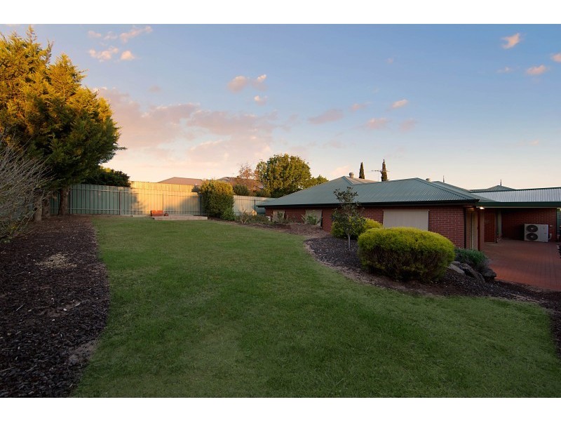 4 McKinlay Drive, Hewett SA 5118
