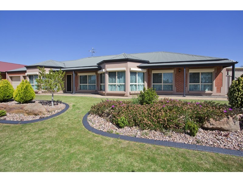 15 Greening Drive, Evanston Park SA 5116