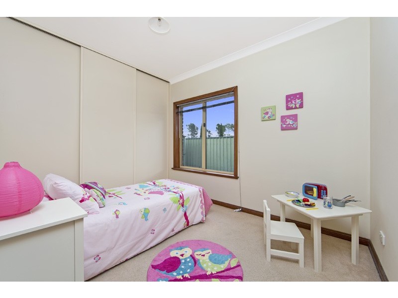 17 Goldfinch Way, Hewett SA 5118