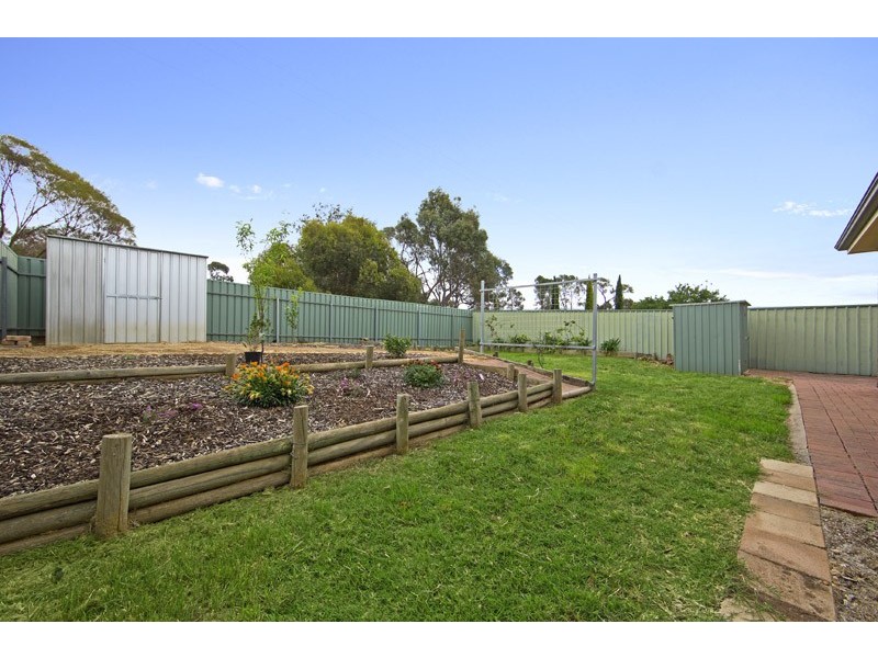 17 Goldfinch Way, Hewett SA 5118