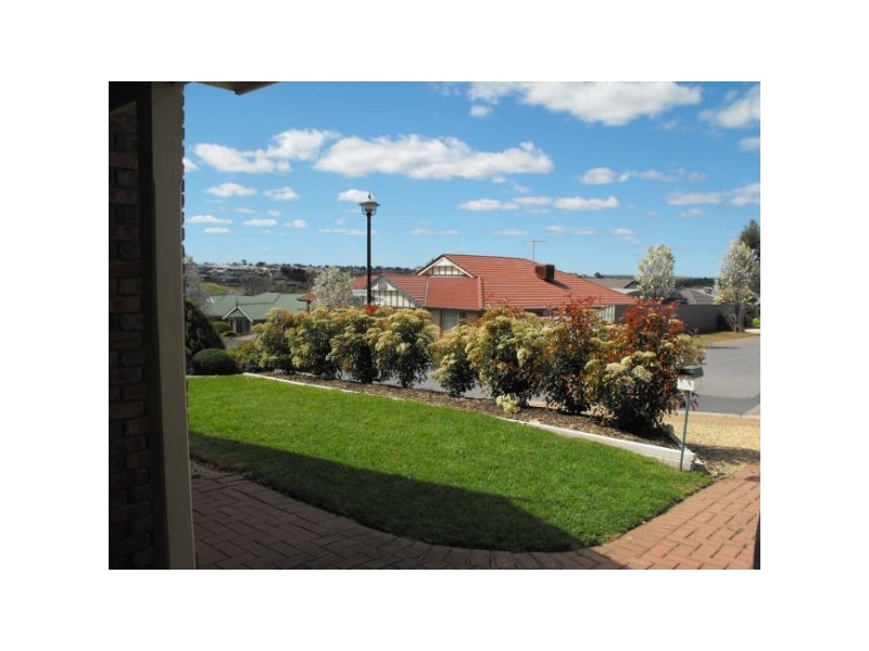 17 Goldfinch Way, Hewett SA 5118