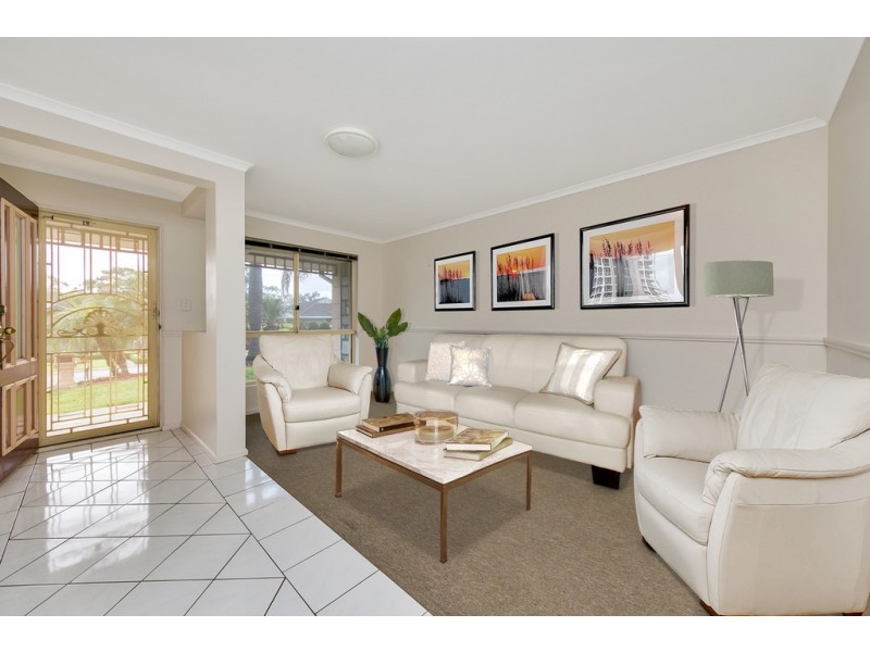 3 Chesterfield Walk, Hillbank SA 5112