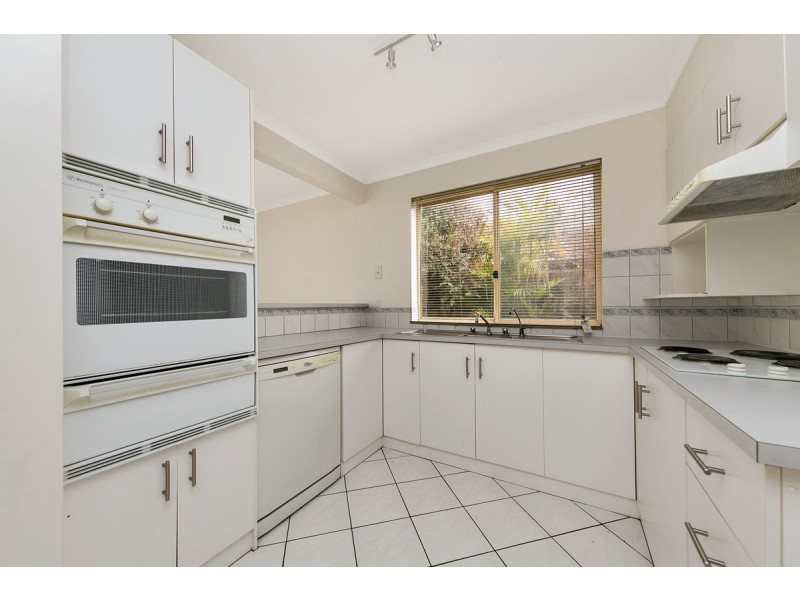 3 Chesterfield Walk, Hillbank SA 5112