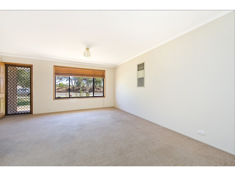 16 Dawson Road, Evanston SA 5116