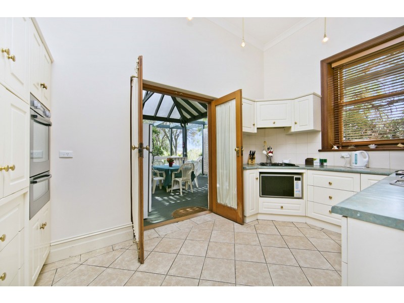 32 Lyndoch Road, Gawler East SA 5118