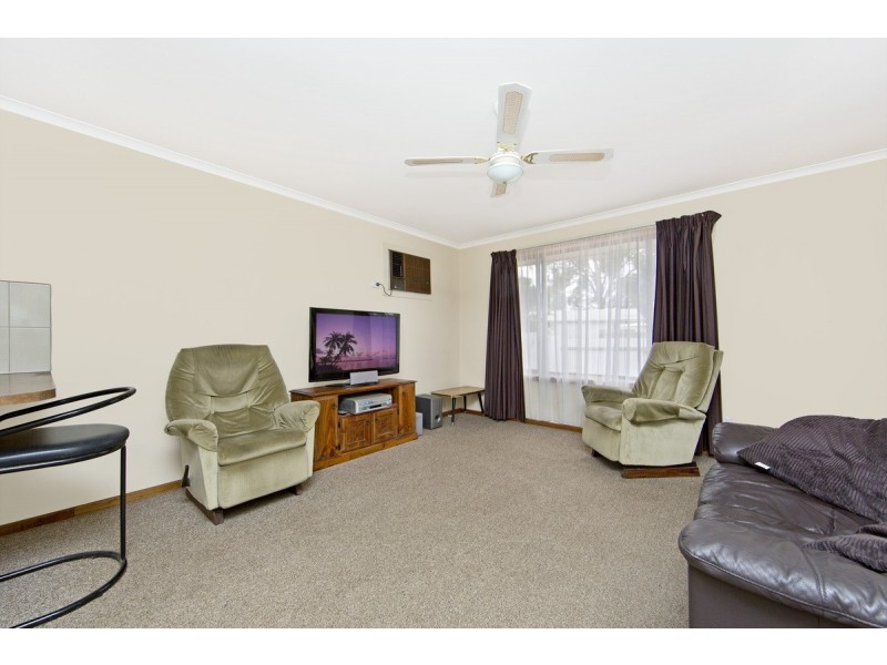 2 McInerney Street, Riverton SA 5412