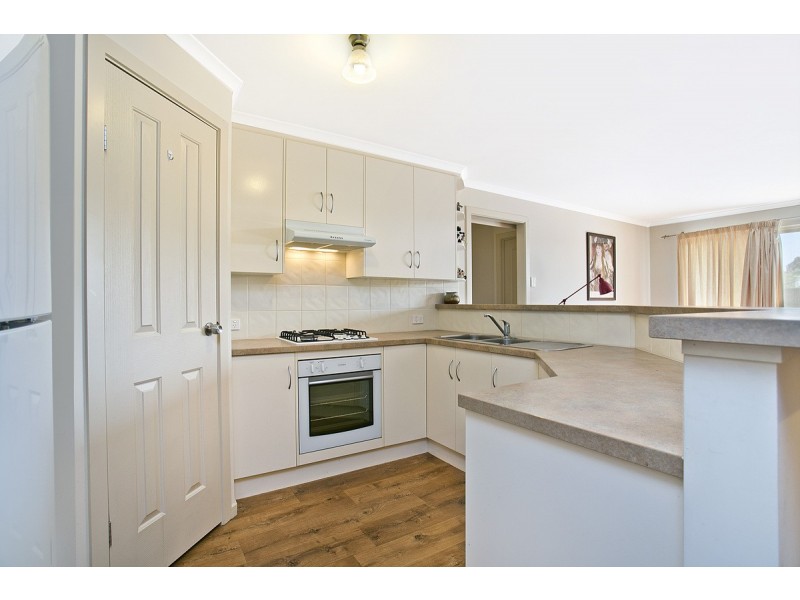 17 Dyson Street, Evanston SA 5116