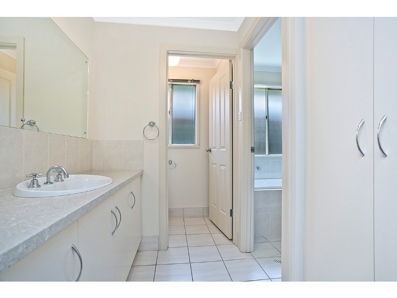 17 Dyson Street, Evanston SA 5116