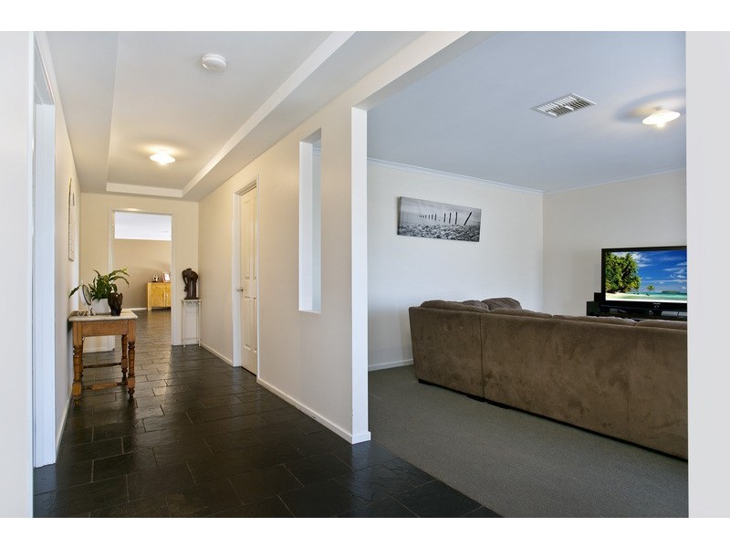 7 Glenfield Circuit, Angle Vale SA 5117