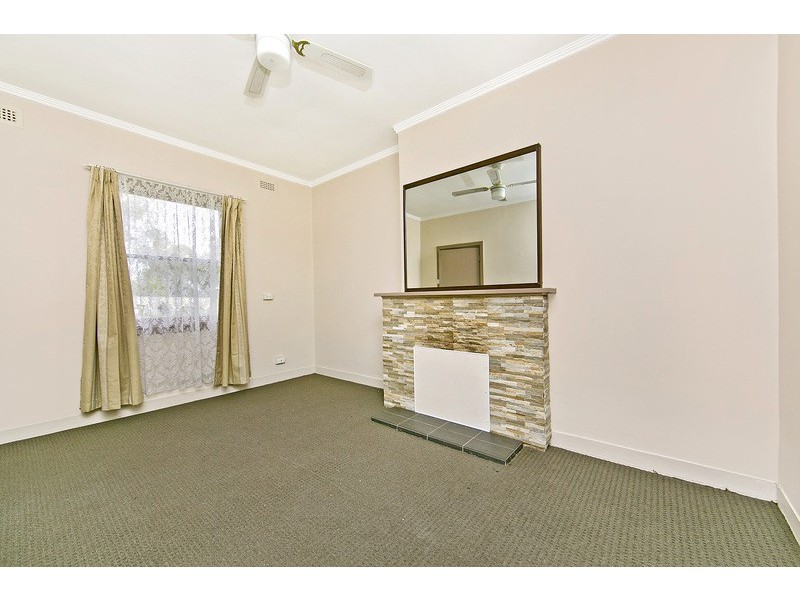 11 May Terrace, Evanston SA 5116