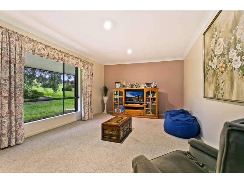 11 Bowman Court, Evanston Park SA 5116