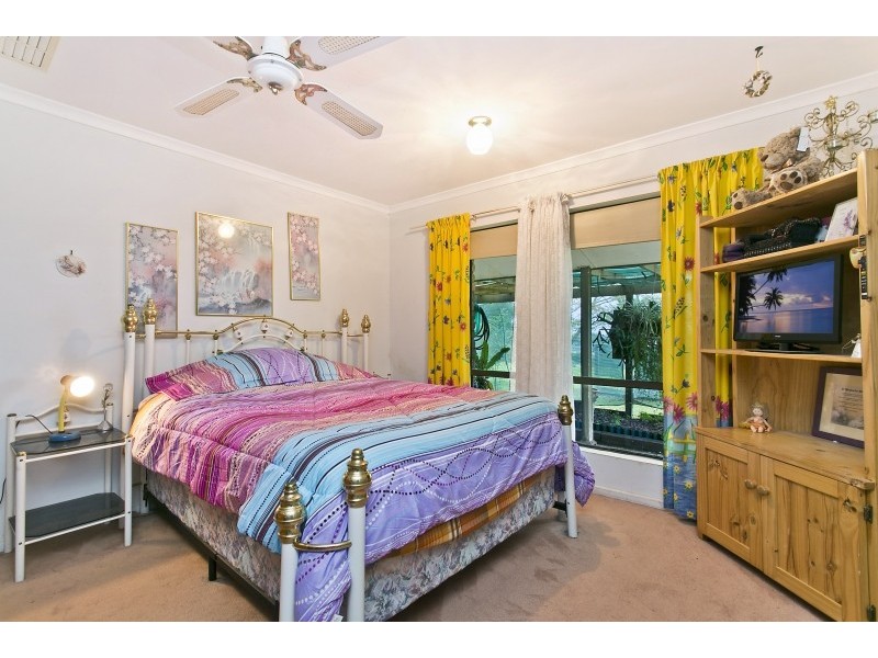 11 Bowman Court, Evanston Park SA 5116