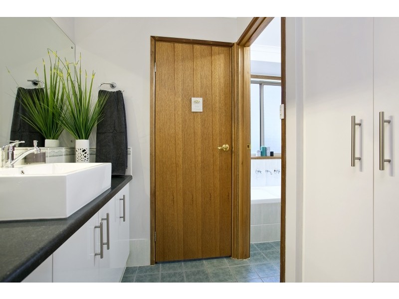 66 Osprey Parade, Hewett SA 5118