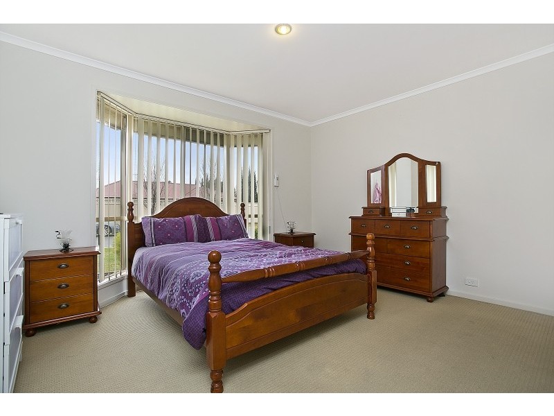 23 McGonigal Drive, Willaston SA 5118