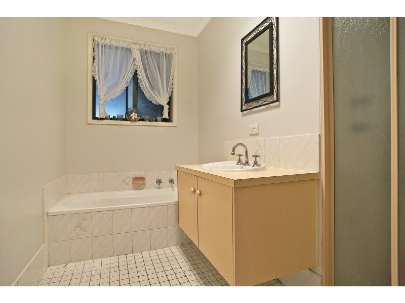 10 Roseworthy Drive, Andrews Farm SA 5114