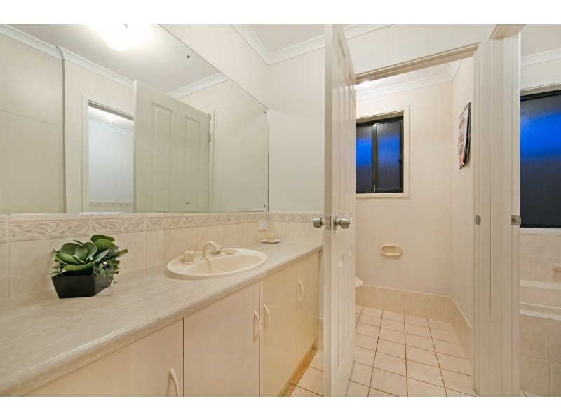 12 Creedon Close, Evanston Park SA 5116