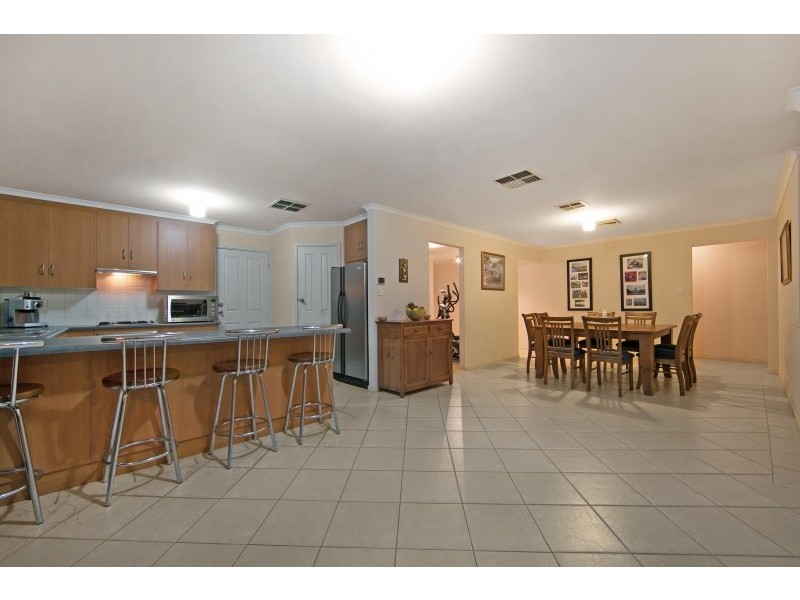 12 Creedon Close, Evanston Park SA 5116