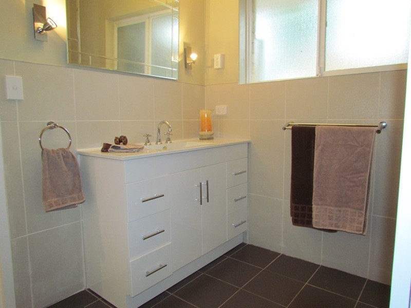 2 Demaret Avenue, Fairview Park SA 5126