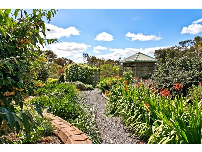 6 Betty Road, Lewiston SA 5501