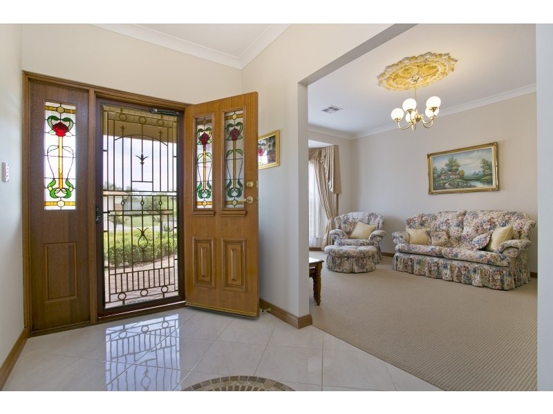 5 Providence Blvd, Hewett SA 5118