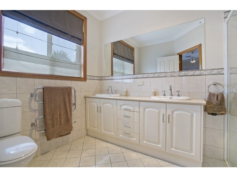 5 Providence Blvd, Hewett SA 5118