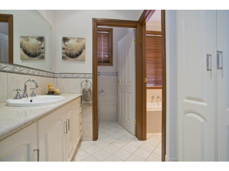 5 Providence Blvd, Hewett SA 5118