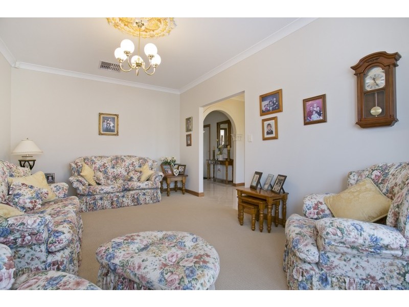 5 Providence Blvd, Hewett SA 5118