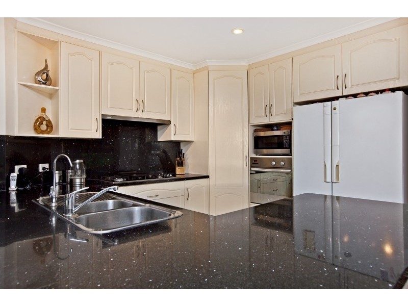 17 Redford Crt, Paralowie SA 5108