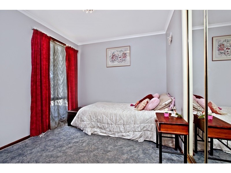 17 Redford Crt, Paralowie SA 5108