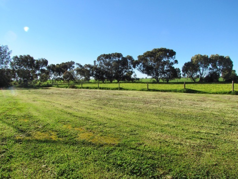 32 Goward Road, Owen SA 5460