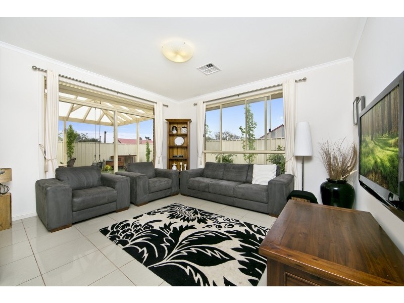 8 Railway Terrace, Hamley Bridge SA 5401