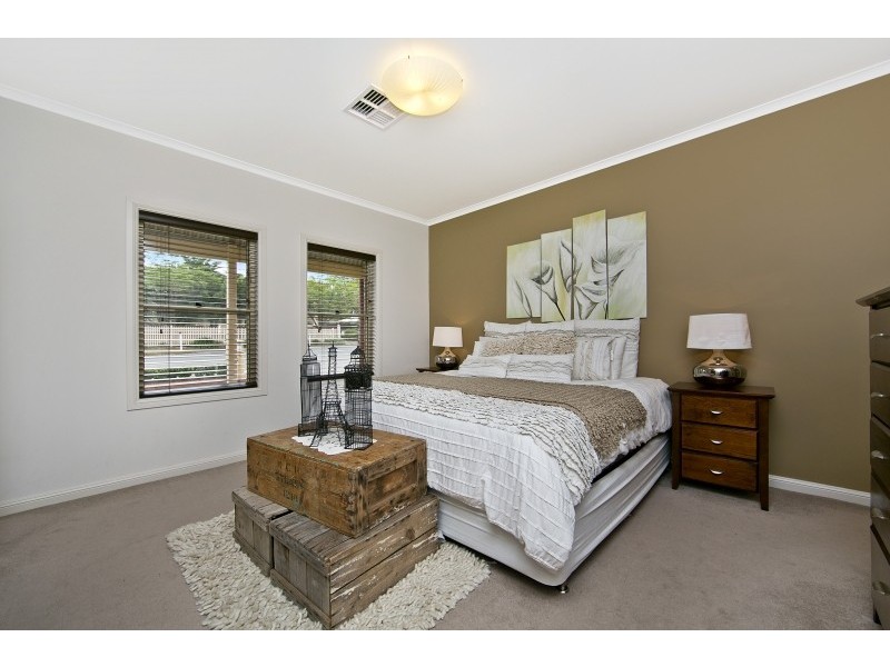 8 Railway Terrace, Hamley Bridge SA 5401